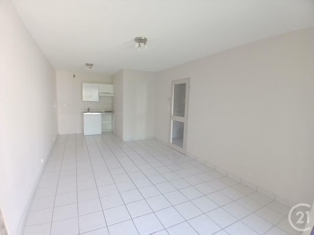 Appartement F2 à louer - 2 pièces - 38.0 m2 - RODEZ - 12 - MIDI-PYRENEES - Century 21 Foch Immobilier
