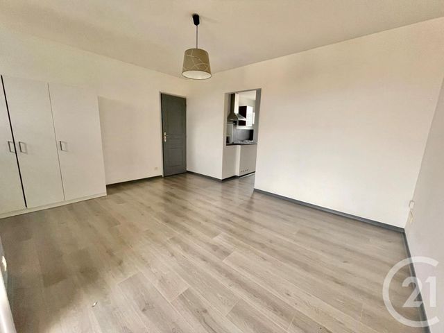Appartement T1 à louer - 1 pièce - 28.27 m2 - RODEZ - 12 - MIDI-PYRENEES - Century 21 Foch Immobilier