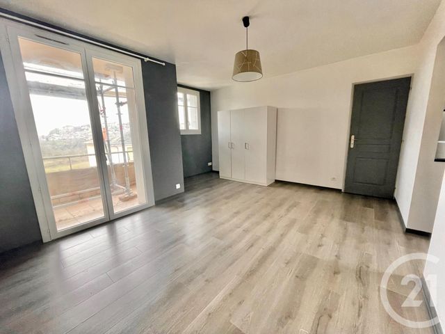 Appartement T1 à louer - 1 pièce - 28.27 m2 - RODEZ - 12 - MIDI-PYRENEES - Century 21 Foch Immobilier