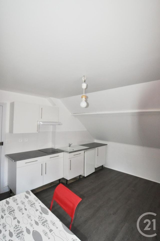 Appartement Studio à louer - 2 pièces - 21.64 m2 - RODEZ - 12 - MIDI-PYRENEES - Century 21 Foch Immobilier