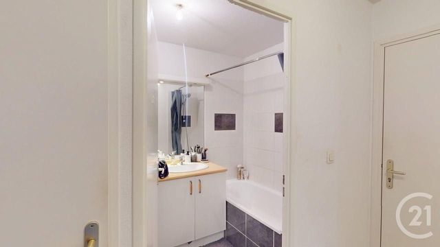 Appartement F2 à vendre - 2 pièces - 47.92 m2 - RODEZ - 12 - MIDI-PYRENEES - Century 21 Foch Immobilier