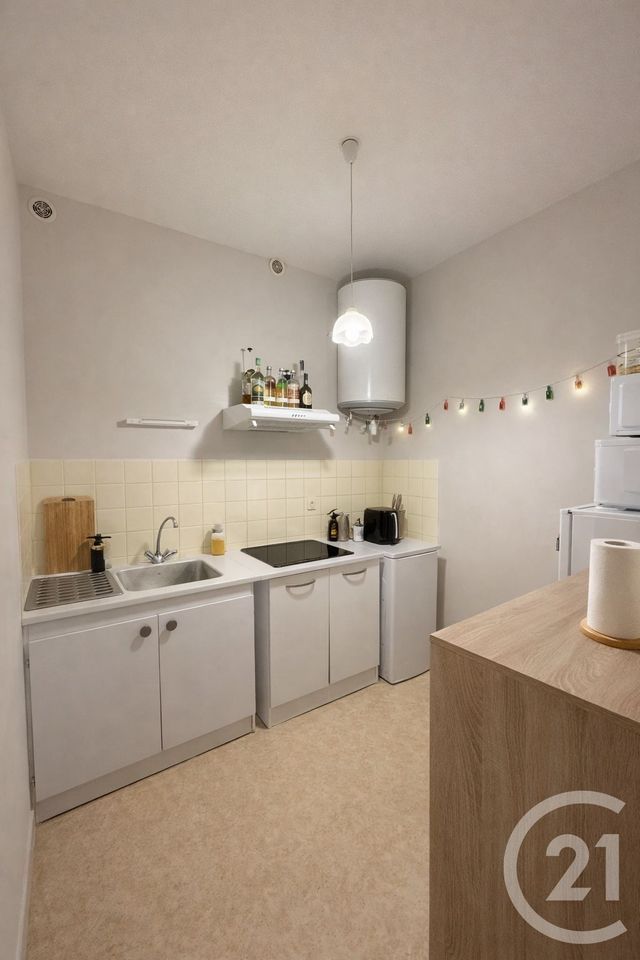 Appartement T2 à vendre - 2 pièces - 34.34 m2 - RODEZ - 12 - MIDI-PYRENEES - Century 21 Foch Immobilier