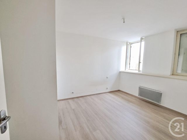 Appartement T2 à louer - 2 pièces - 40.38 m2 - RODEZ - 12 - MIDI-PYRENEES - Century 21 Foch Immobilier
