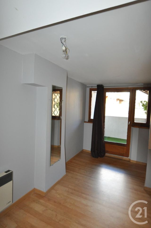 Appartement F3 à louer - 3 pièces - 51.42 m2 - RODEZ - 12 - MIDI-PYRENEES - Century 21 Foch Immobilier