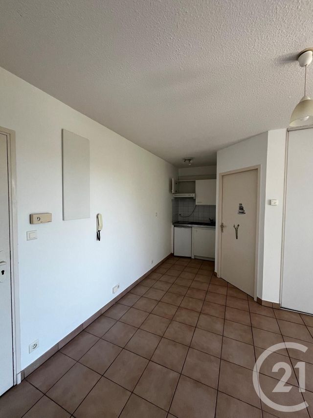 Appartement Studio à louer - 1 pièce - 21.13 m2 - RODEZ - 12 - MIDI-PYRENEES - Century 21 Foch Immobilier