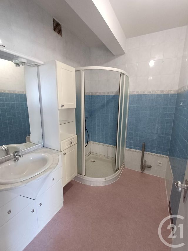 Appartement T3 à vendre - 3 pièces - 73.74 m2 - RODEZ - 12 - MIDI-PYRENEES - Century 21 Foch Immobilier
