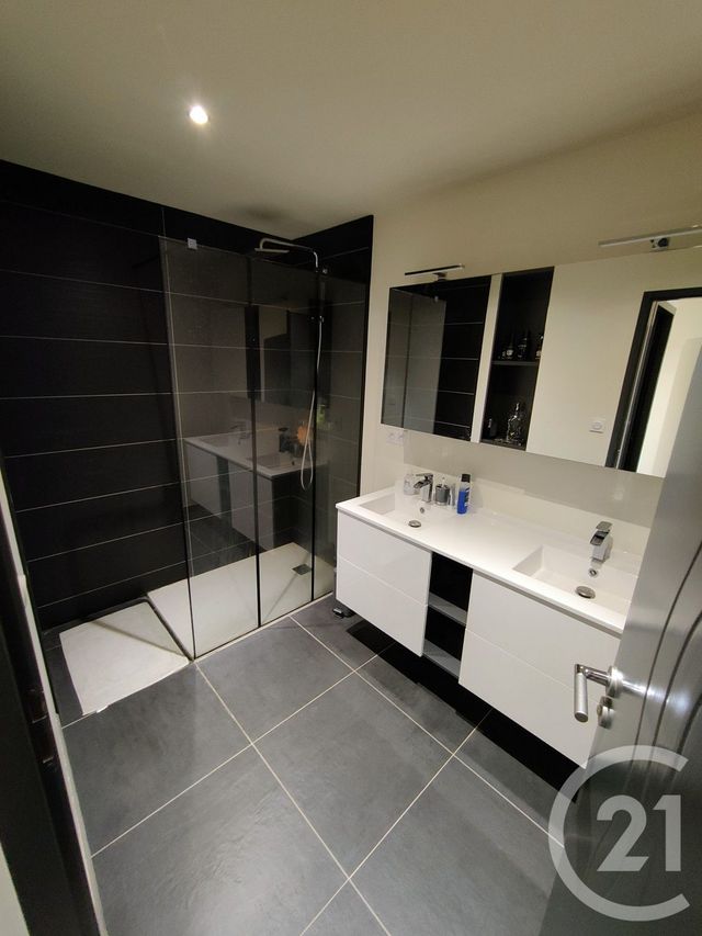 Appartement F4 à vendre - 4 pièces - 82.72 m2 - RODEZ - 12 - MIDI-PYRENEES - Century 21 Foch Immobilier