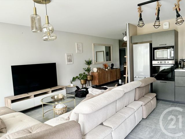 Appartement T4 à louer - 4 pièces - 78.9 m2 - ONET LE CHATEAU - 12 - MIDI-PYRENEES - Century 21 Foch Immobilier
