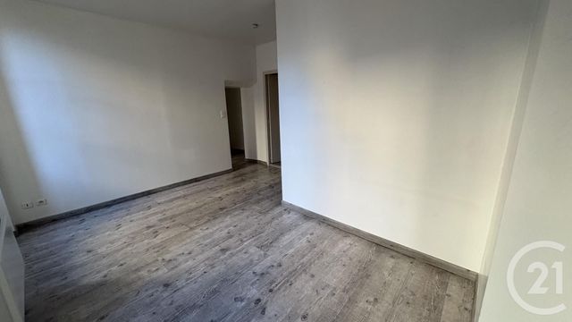 Appartement T1 à louer - 1 pièce - 33.0 m2 - RODEZ - 12 - MIDI-PYRENEES - Century 21 Foch Immobilier