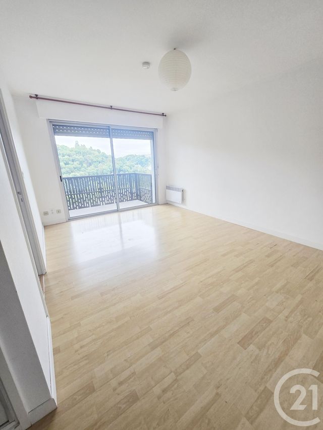 Appartement T2 à louer - 2 pièces - 33.74 m2 - RODEZ - 12 - MIDI-PYRENEES - Century 21 Foch Immobilier