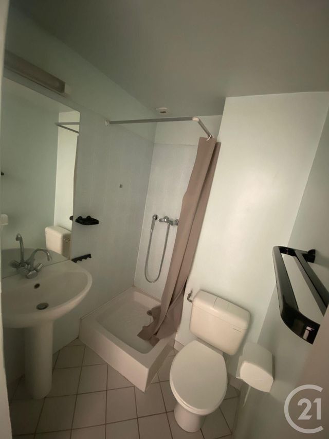 Appartement Studio à louer - 1 pièce - 18.0 m2 - RODEZ - 12 - MIDI-PYRENEES - Century 21 Foch Immobilier