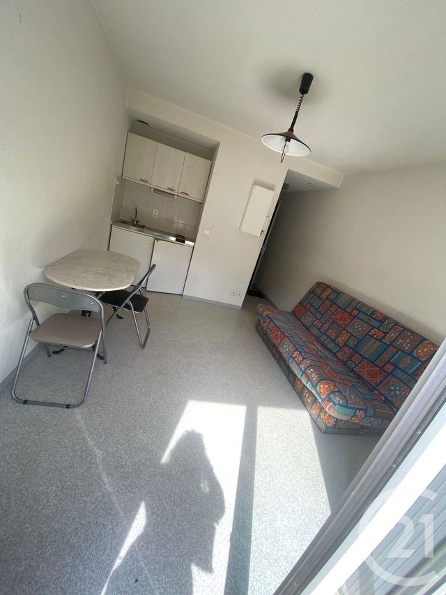 Appartement Studio à louer - 1 pièce - 18.0 m2 - RODEZ - 12 - MIDI-PYRENEES - Century 21 Foch Immobilier