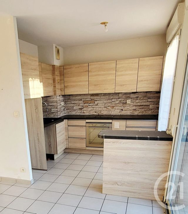 Appartement T3 à vendre - 3 pièces - 64.0 m2 - LUC LA PRIMAUBE - 12 - MIDI-PYRENEES - Century 21 Foch Immobilier