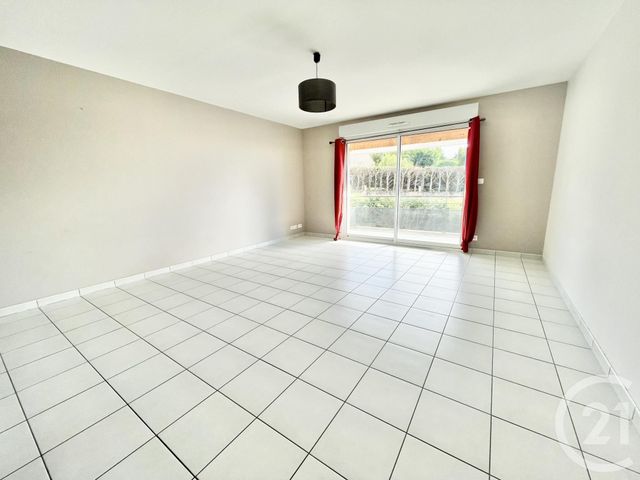 Afficher la photo en grand Appartement T3 à vendre - 3 pièces - 67.25 m2 - STE RADEGONDE - 12 - MIDI-PYRENEES - Century 21 Foch Immobilier