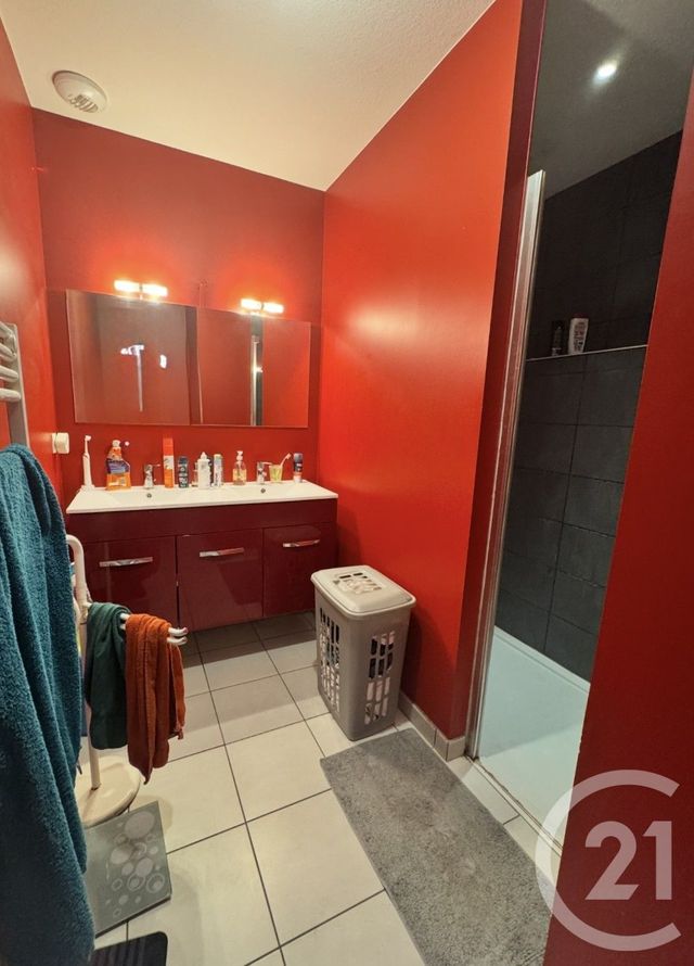 Afficher la photo en grand Appartement T3 à vendre - 3 pièces - 67.25 m2 - STE RADEGONDE - 12 - MIDI-PYRENEES - Century 21 Foch Immobilier
