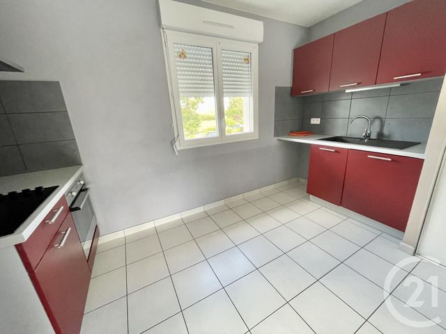 Afficher la photo en grand Appartement T3 à vendre - 3 pièces - 67.25 m2 - STE RADEGONDE - 12 - MIDI-PYRENEES - Century 21 Foch Immobilier