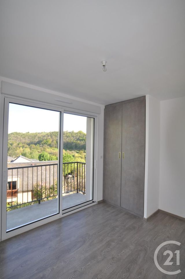 Appartement à louer - 3 pièces - 51.09 m2 - RODEZ - 12 - MIDI-PYRENEES - Century 21 Foch Immobilier