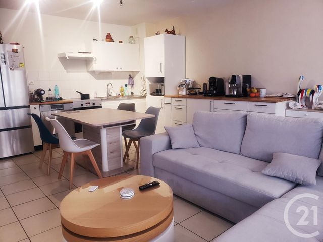 Appartement F3 à louer - 3 pièces - 62.25 m2 - RODEZ - 12 - MIDI-PYRENEES - Century 21 Foch Immobilier