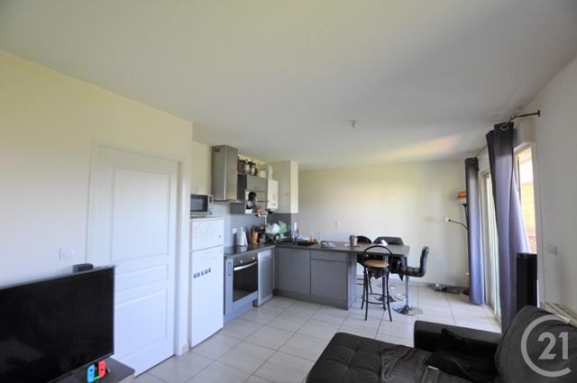Appartement à louer - 2 pièces - 37.41 m2 - RODEZ - 12 - MIDI-PYRENEES - Century 21 Foch Immobilier
