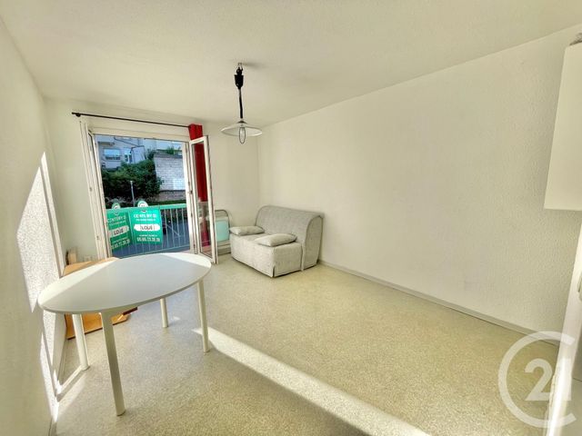 Appartement Studio à louer - 1 pièce - 21.0 m2 - RODEZ - 12 - MIDI-PYRENEES - Century 21 Foch Immobilier