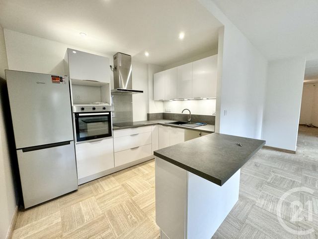 Appartement T2 à louer - 2 pièces - 63.4 m2 - RODEZ - 12 - MIDI-PYRENEES - Century 21 Foch Immobilier
