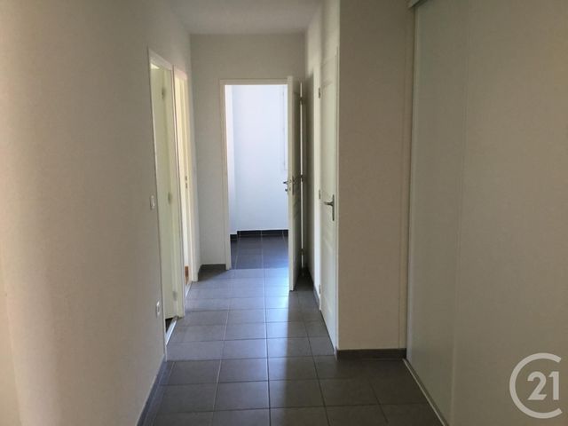 Appartement F3 à louer - 3 pièces - 69.71 m2 - ST CHRISTOPHE VALLON - 12 - MIDI-PYRENEES - Century 21 Foch Immobilier