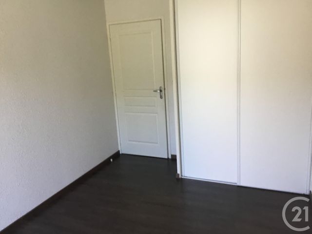 Appartement F3 à louer - 3 pièces - 69.71 m2 - ST CHRISTOPHE VALLON - 12 - MIDI-PYRENEES - Century 21 Foch Immobilier