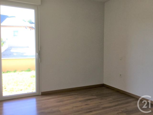 Appartement F3 à louer - 3 pièces - 69.71 m2 - ST CHRISTOPHE VALLON - 12 - MIDI-PYRENEES - Century 21 Foch Immobilier