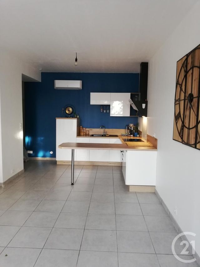 Appartement à louer - 2 pièces - 39.0 m2 - RODEZ - 12 - MIDI-PYRENEES - Century 21 Foch Immobilier