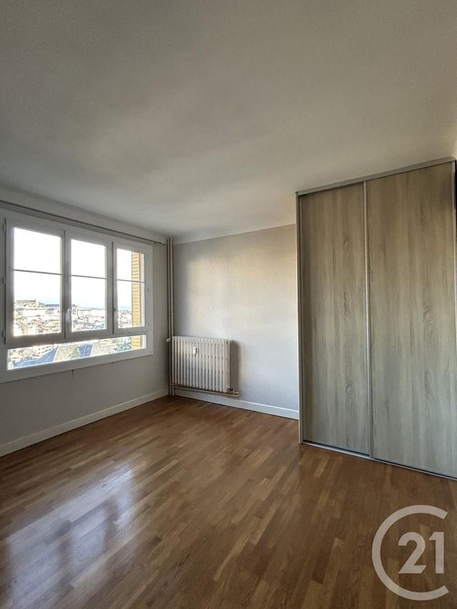 Appartement T4 à louer - 4 pièces - 81.37 m2 - RODEZ - 12 - MIDI-PYRENEES - Century 21 Foch Immobilier