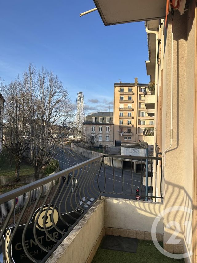 Appartement T4 à louer - 4 pièces - 81.37 m2 - RODEZ - 12 - MIDI-PYRENEES - Century 21 Foch Immobilier