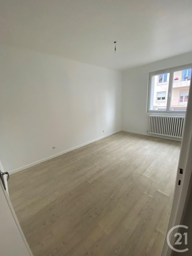 Appartement F3 à louer - 3 pièces - 61.45 m2 - RODEZ - 12 - MIDI-PYRENEES - Century 21 Foch Immobilier
