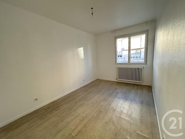 Appartement F3 à louer - 3 pièces - 60.29 m2 - RODEZ - 12 - MIDI-PYRENEES - Century 21 Foch Immobilier