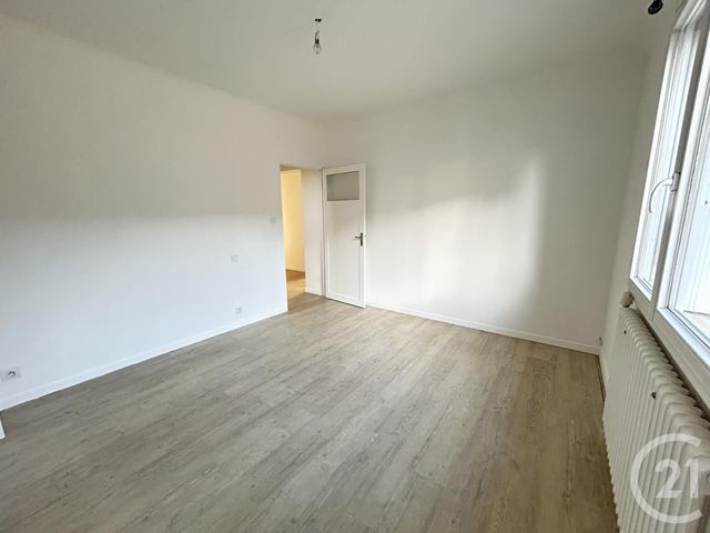 Appartement F3 à louer - 3 pièces - 60.29 m2 - RODEZ - 12 - MIDI-PYRENEES - Century 21 Foch Immobilier