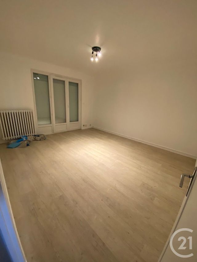 Appartement F3 à louer - 3 pièces - 61.45 m2 - RODEZ - 12 - MIDI-PYRENEES - Century 21 Foch Immobilier