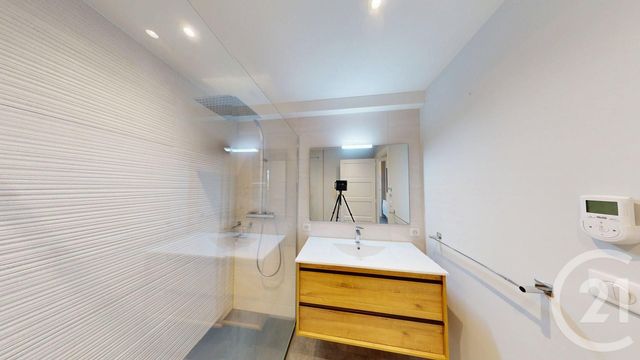 Appartement T3 à louer - 3 pièces - 90.32 m2 - RODEZ - 12 - MIDI-PYRENEES - Century 21 Foch Immobilier