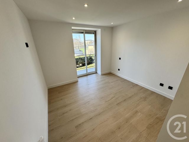 Appartement T3 à louer - 3 pièces - 74.46 m2 - RODEZ - 12 - MIDI-PYRENEES - Century 21 Foch Immobilier