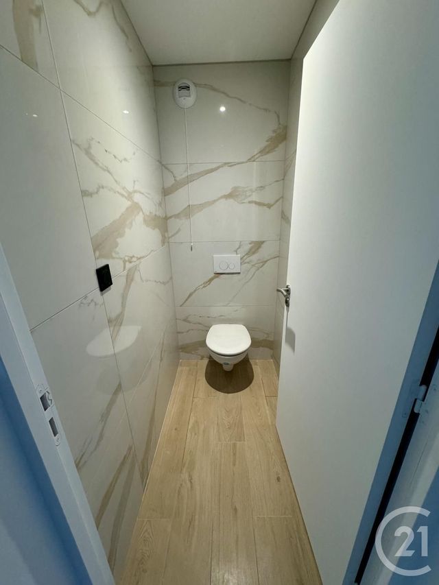 Appartement T3 à louer - 3 pièces - 74.46 m2 - RODEZ - 12 - MIDI-PYRENEES - Century 21 Foch Immobilier