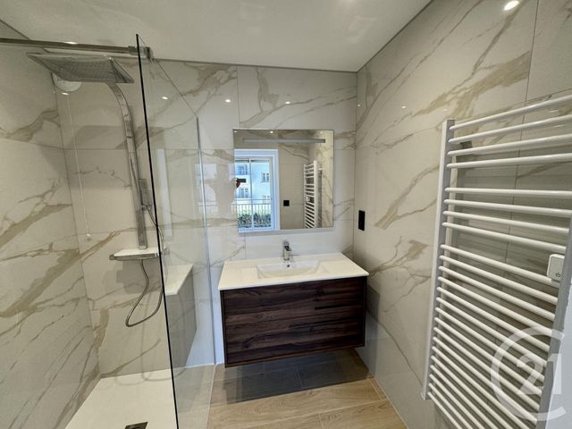 Appartement T3 à louer - 3 pièces - 74.46 m2 - RODEZ - 12 - MIDI-PYRENEES - Century 21 Foch Immobilier