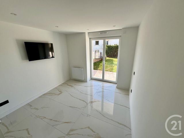 Appartement T3 à louer - 3 pièces - 74.46 m2 - RODEZ - 12 - MIDI-PYRENEES - Century 21 Foch Immobilier