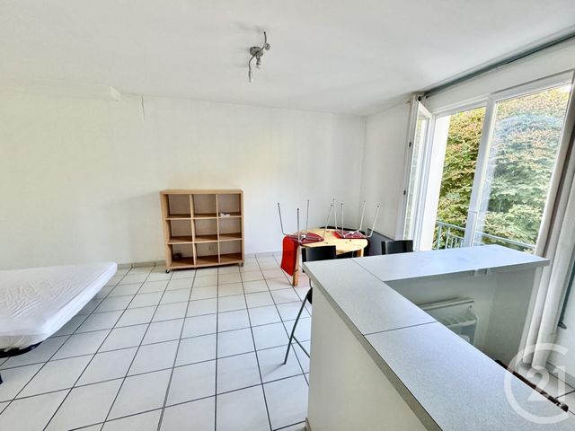 Appartement F1 à louer - 1 pièce - 31.75 m2 - RODEZ - 12 - MIDI-PYRENEES - Century 21 Foch Immobilier