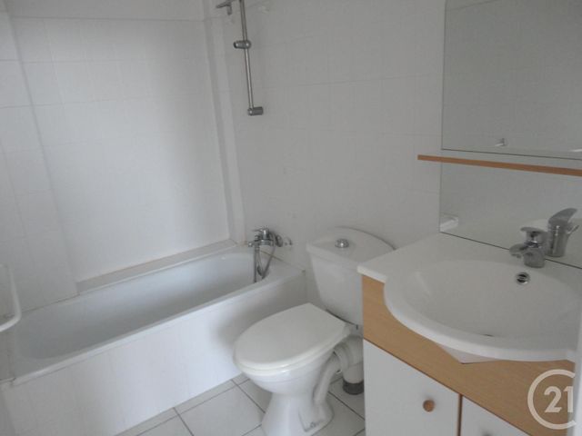 Appartement F3 à louer - 3 pièces - 44.19 m2 - RODEZ - 12 - MIDI-PYRENEES - Century 21 Foch Immobilier