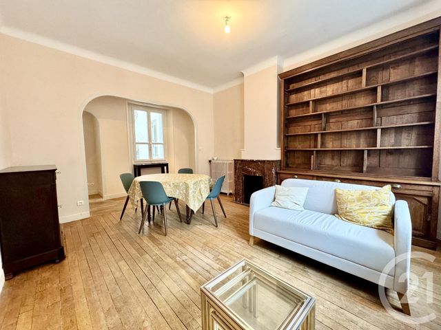 Appartement T3 à louer - 3 pièces - 63.59 m2 - RODEZ - 12 - MIDI-PYRENEES - Century 21 Foch Immobilier