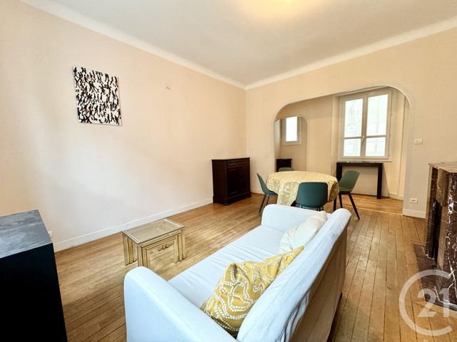 Appartement T3 à louer - 3 pièces - 63.59 m2 - RODEZ - 12 - MIDI-PYRENEES - Century 21 Foch Immobilier