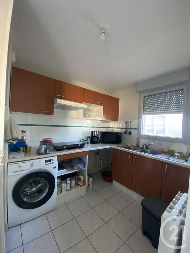 Appartement F3 à louer - 3 pièces - 62.11 m2 - RODEZ - 12 - MIDI-PYRENEES - Century 21 Foch Immobilier