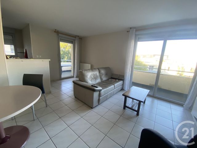 Appartement F3 à louer - 3 pièces - 62.11 m2 - RODEZ - 12 - MIDI-PYRENEES - Century 21 Foch Immobilier