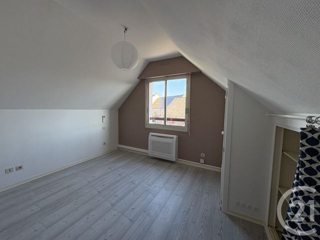 Appartement Duplex à louer - 2 pièces - 27.91 m2 - OLEMPS - 12 - MIDI-PYRENEES - Century 21 Foch Immobilier