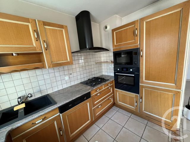 Afficher la photo en grand Appartement T3 à louer - 3 pièces - 62.85 m2 - RODEZ - 12 - MIDI-PYRENEES - Century 21 Foch Immobilier