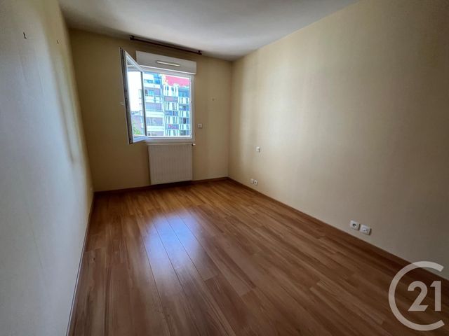 Afficher la photo en grand Appartement T3 à louer - 3 pièces - 62.85 m2 - RODEZ - 12 - MIDI-PYRENEES - Century 21 Foch Immobilier