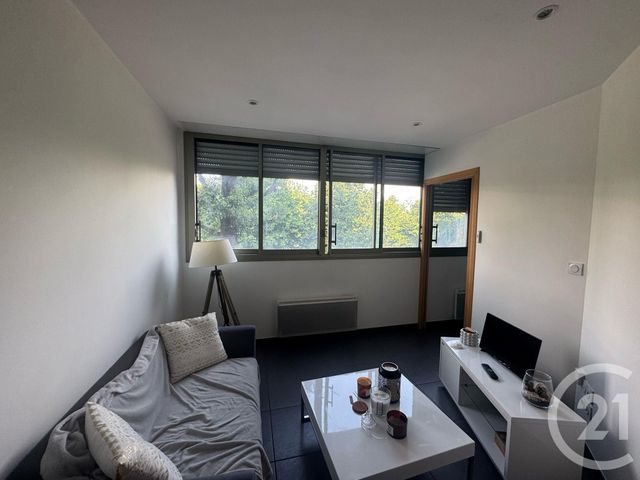 Afficher la photo en grand Appartement T2 à louer - 2 pièces - 30.76 m2 - RODEZ - 12 - MIDI-PYRENEES - Century 21 Foch Immobilier